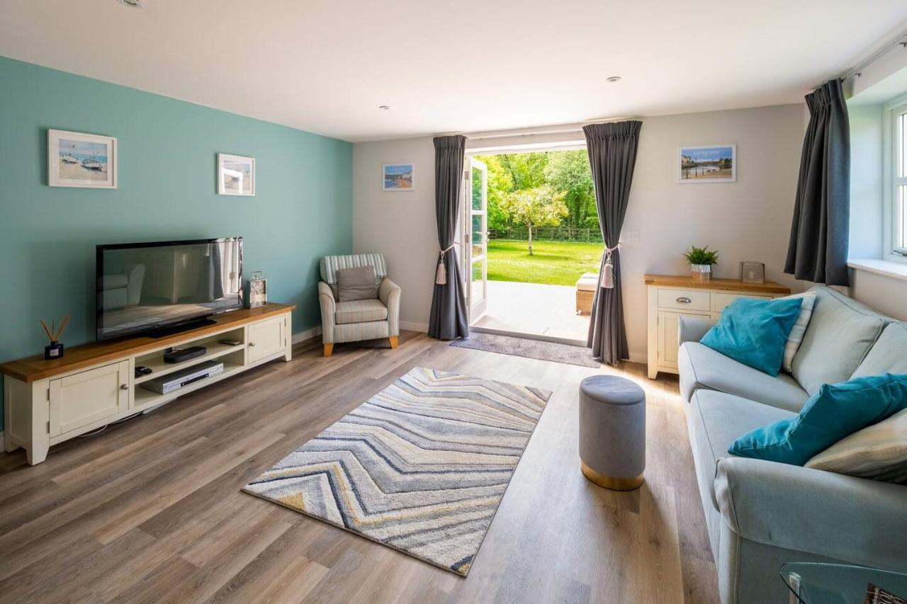 Osbornes Holiday House Near Exeter With Swimming Pool エクステリア 写真