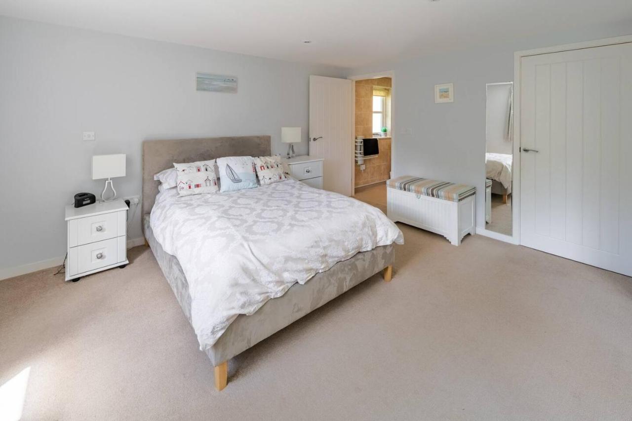 Osbornes Holiday House Near Exeter With Swimming Pool エクステリア 写真