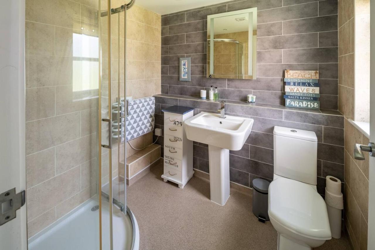 Osbornes Holiday House Near Exeter With Swimming Pool エクステリア 写真